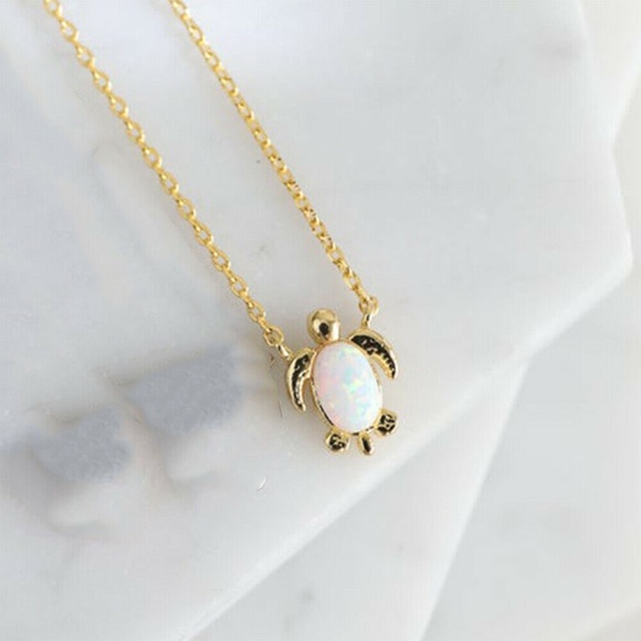 3/$30 NEW! Dainty Sea Turtle Opal Pendant Necklace Gold - Picture 3 of 11